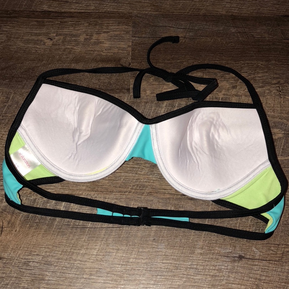 Bikini top - Picture 2 of 2